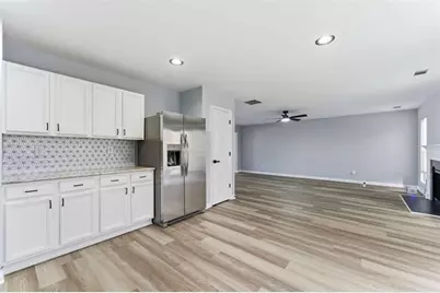 360 Walton View, Fairburn, GA 30213 - Photo 14