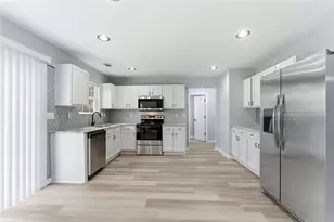 360 Walton View, Fairburn, GA 30213 - Photo 10