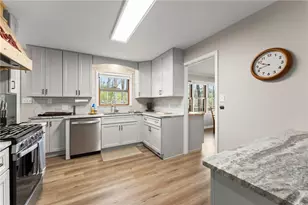 103 Tugalo Point, Lavonia, GA 30553 - Photo 10