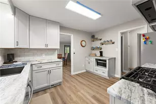 103 Tugalo Point, Lavonia, GA 30553 - Photo 8