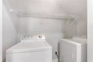 1396 Kennesaw Dr NW, Atlanta, GA 30318 - Photo 8