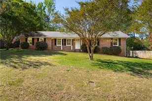 2800 Idlewood Dr, Marietta, GA 30062 - Photo 1