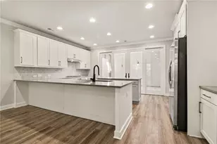 4007 Vickery Gln, Roswell, GA 30075 - Photo 10