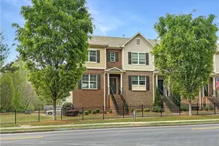 201 Aventine Ln, Smyrna, GA 30082 - Photo 2