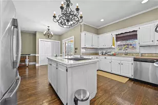 110 Amsterdam Dr SW, Lilburn, GA 30047 - Photo 18