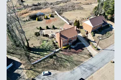 110 Amsterdam Drive SW, Lilburn, GA 30047 - Photo 4