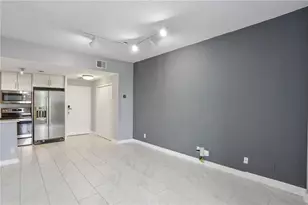 3060 Pharr Ct S, Atlanta, GA 30305 - Photo 6