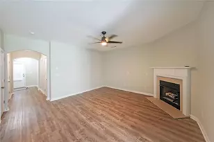 2062 Lakeshore Overlook Dr NW, Kennesaw, GA 30152 - Photo 4