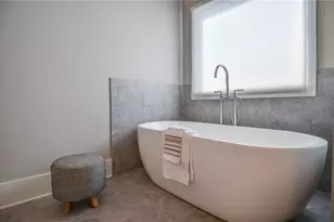 4250 Castlewood Rd, Cumming, GA 30040 - Photo 30