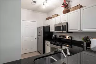 1128 Westchester Ridge NE, Brookhaven, GA 30329 - Photo 8