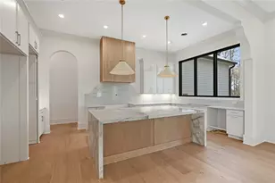 393 Karen Dr, Alpharetta, GA 30009 - Photo 32