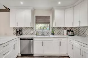 151 Suburban Dr NE, Kennesaw, GA 30144 - Photo 6