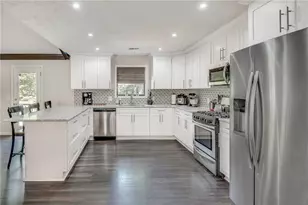 151 Suburban Dr NE, Kennesaw, GA 30144 - Photo 4