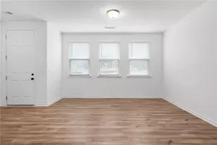 1637 Winpost Ln, Atlanta, GA 30318 - Photo 8