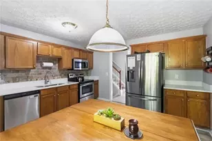 2455 Tolliver Dr, Ellenwood, GA 30294 - Photo 10