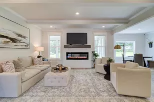562 Winding Rose Dr, Hoschton, GA 30548 - Photo 8