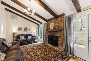 4601 Wendover Dr, Stone Mountain, GA 30083 - Photo 14