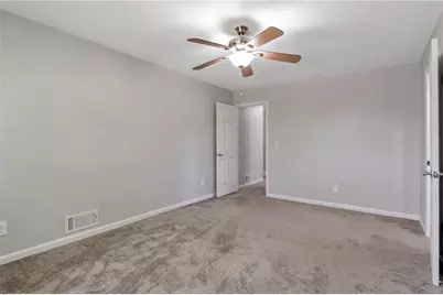 574 Horseshoe Circle SW, Lilburn, GA 30047 - Photo 14