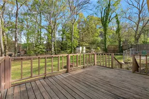 574 Horseshoe Cir SW, Lilburn, GA 30047 - Photo 24