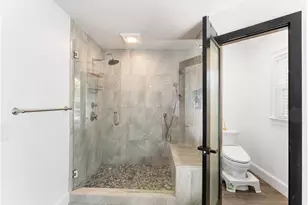 1081 Tennyson Pl NE, Atlanta, GA 30319 - Photo 18