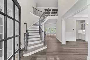 2302 Walkers Glen Ln, Buford, GA 30519 - Photo 4