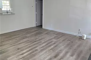 106 Sterling Ct, Alpharetta, GA 30004 - Photo 8