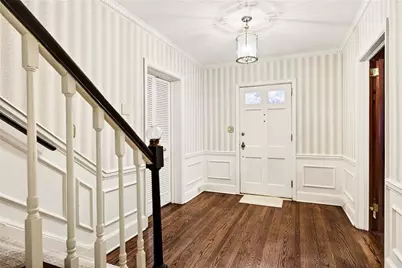 596 W Wesley Road NW, Atlanta, GA 30305 - Photo 4