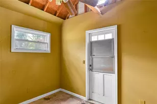 8941 Ashwood Dr, Riverdale, GA 30274 - Photo 32