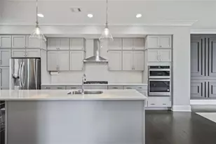 6694 Sterling Dr, Atlanta, GA 30328 - Photo 12