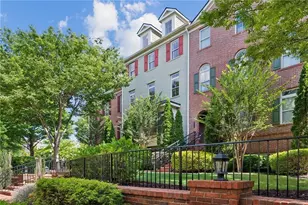 2707 Wander Ln, Alpharetta, GA 30022 - Photo 4