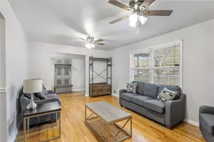 1246 Elgin Way, Riverdale, GA 30296 - Photo 8