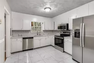 1246 Elgin Way, Riverdale, GA 30296 - Photo 12