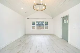 15585 Thompson Rd, Alpharetta, GA 30004 - Photo 6