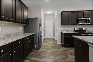 4555 Elmwood Trl, Cumming, GA 30028 - Photo 14