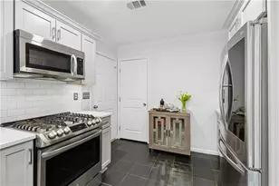 2740 Royal Bluff, Decatur, GA 30030 - Photo 14