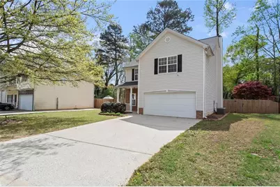 139 Lexington Parke Drive, Woodstock, GA 30189 - Photo 2