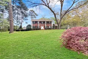 2484 Powers Ferry Dr SE, Marietta, GA 30067 - Photo 2