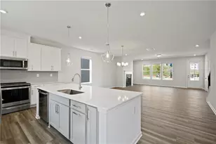 1359 Crk Vw Ln NW, Atlanta, GA 30318 - Photo 18