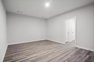 1359 Crk Vw Ln NW, Atlanta, GA 30318 - Photo 34