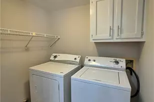 765 N Parkwood Rd, Decatur, GA 30030 - Photo 12