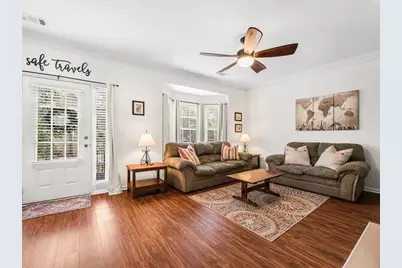 3774 Lake Point Boulevard, Suwanee, GA 30024 - Photo 4