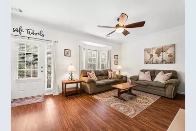 3774 Lake Point Boulevard, Suwanee, GA 30024 - Photo 4