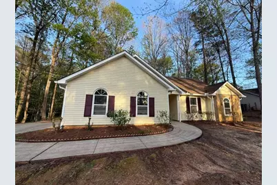 35 Lindsey Lane, Sharpsburg, GA 30277 - Photo 1