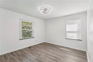 754 Pegg Rd, Atlanta, GA 30315 - Photo 14