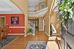 3945 Summit Gate Dr, Suwanee, GA 30024 - Photo 4