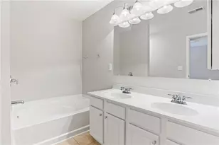 9830 Murano View, Johns Creek, GA 30022 - Photo 18