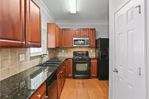 9830 Murano View, Johns Creek, GA 30022 - Photo 12