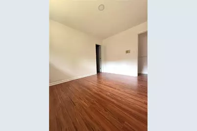 562 Dickens Road NW, Lilburn, GA 30047 - Photo 16