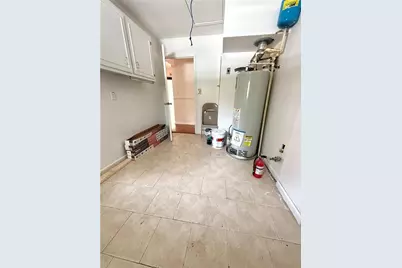 562 Dickens Road NW, Lilburn, GA 30047 - Photo 20