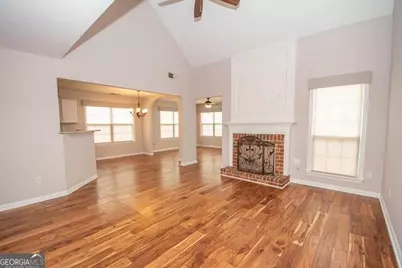10 Greens Court, Newnan, GA 30265 - Photo 2